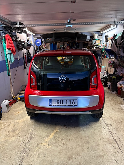 Volkswagen UP! 5 of 8