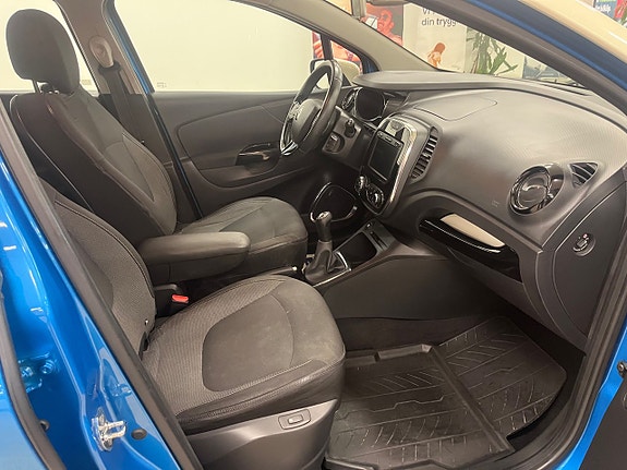 Renault Captur 11 of 19