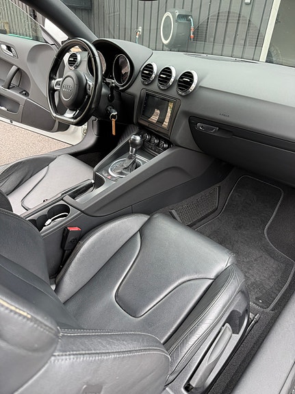 Audi TT 11 of 15