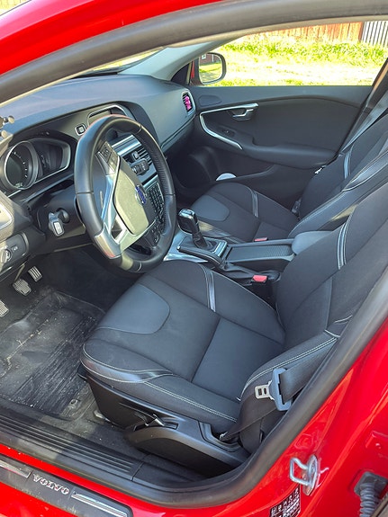 Volvo V40 5 of 6
