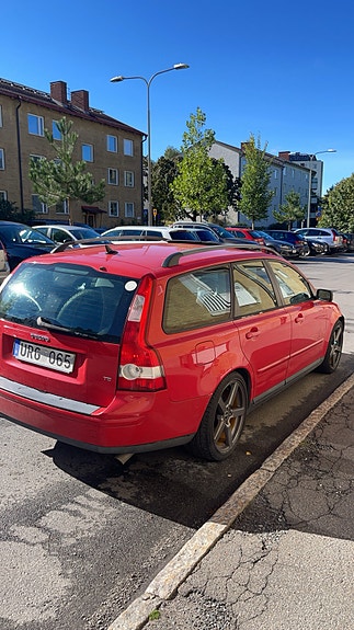 Volvo V50 4 of 13