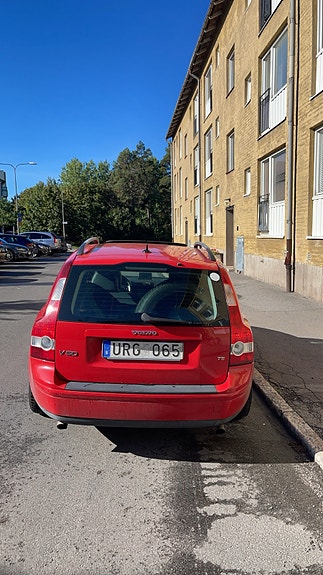 Volvo V50 3 of 13