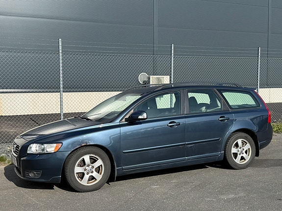 Volvo V50 4 of 18