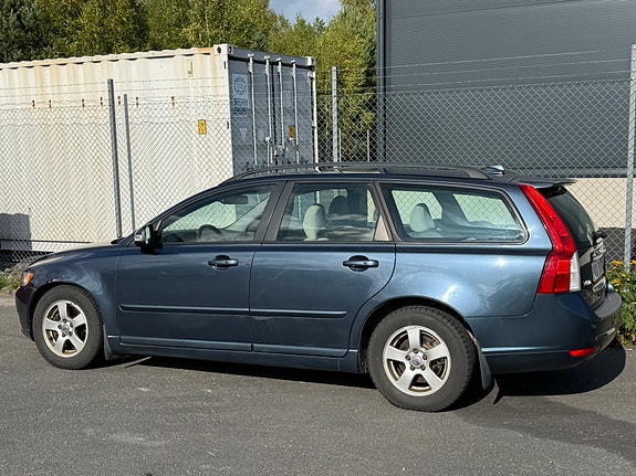 Volvo V50 6 of 18