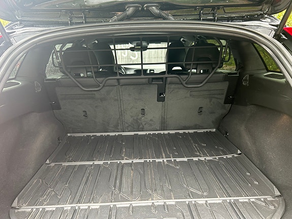 Volvo V60 Cross Country 5 of 9