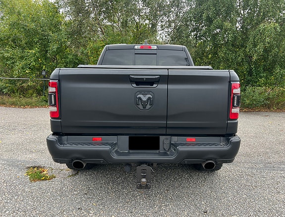 RAM 1500 8 of 12