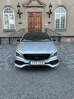 Mercedes-Benz CLA250 2 of 16
