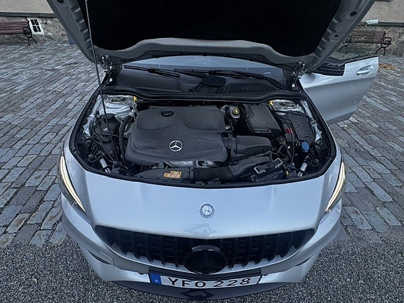 Mercedes-Benz CLA250 15 of 16