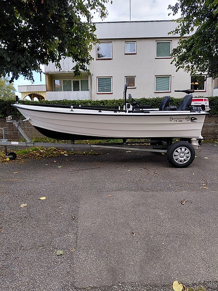 Crescent 430 styrpulpet med 20 hk Johnson + Trailer 2 of 30