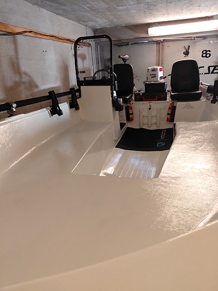 Crescent 430 styrpulpet med 20 hk Johnson + Trailer 3 of 30