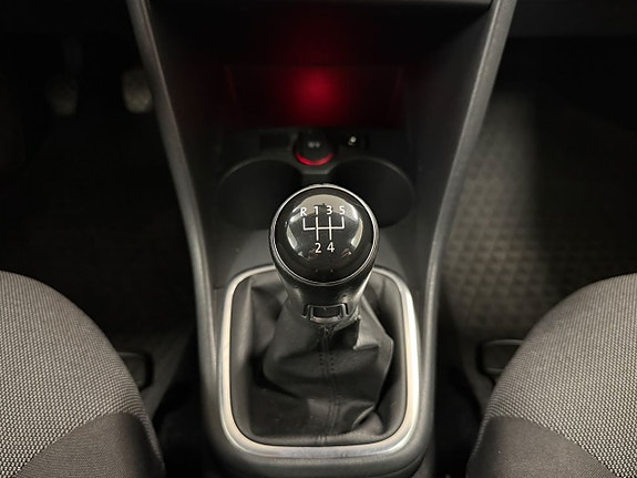 Volkswagen Polo 23 of 23