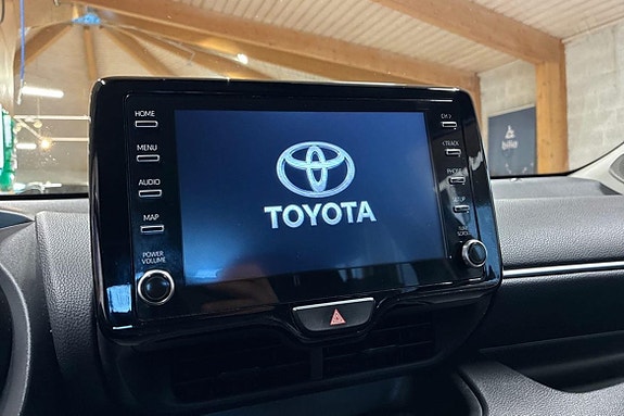 Toyota Yaris 15 of 27