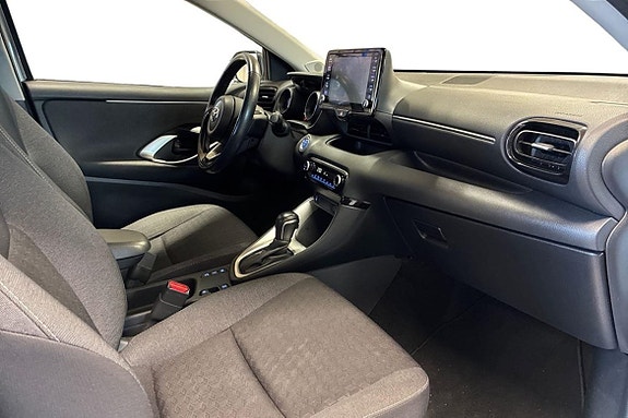 Toyota Yaris 7 of 27