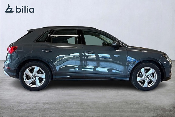 Audi Q3 15 of 24