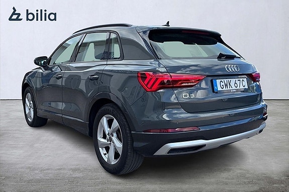 Audi Q3 2 of 24