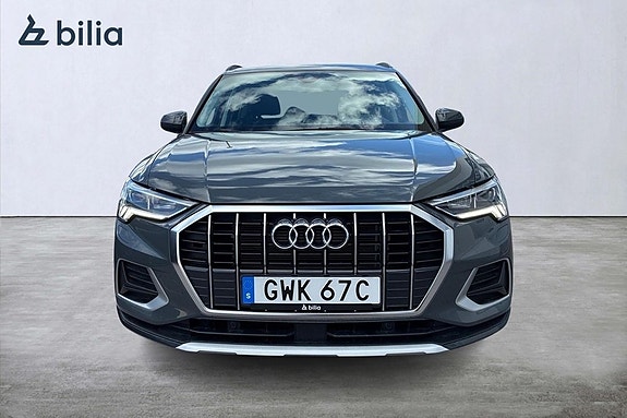 Audi Q3 6 of 24