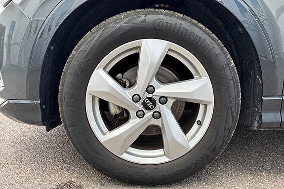 Audi Q3 14 of 24