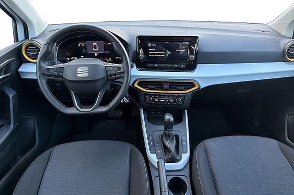 Seat Arona 9 of 22