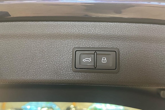 Audi Q3 23 of 25