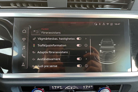Audi Q3 24 of 25