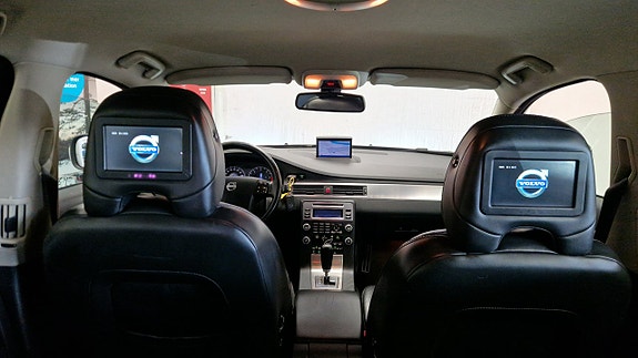 Volvo XC70 16 of 20