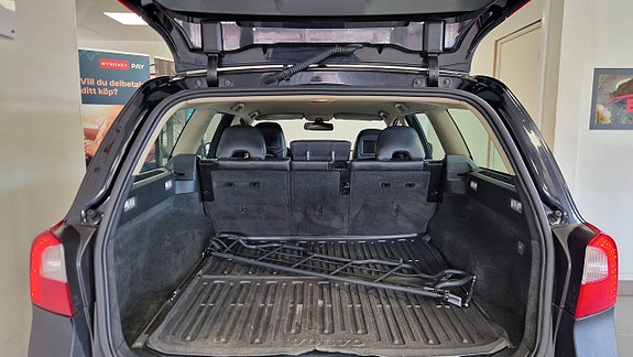 Volvo XC70 8 of 20