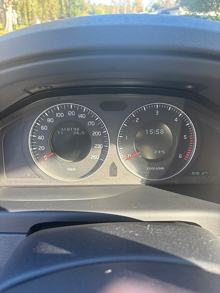 Volvo V70 10 of 13
