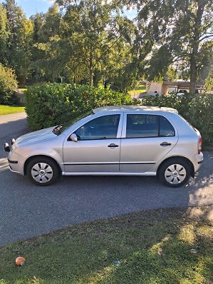 Skoda Fabia 2 of 6