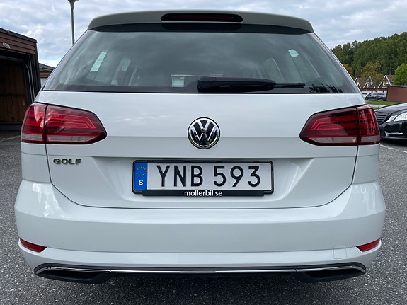 Volkswagen Golf VII 4 of 8
