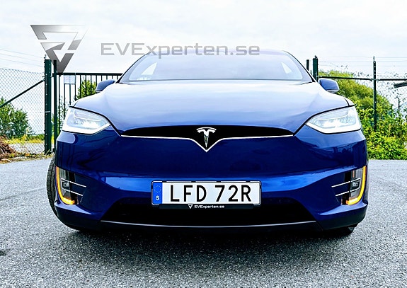 Tesla Model X 6 of 28