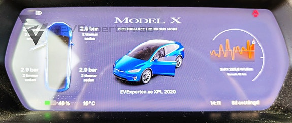 Tesla Model X 21 of 28