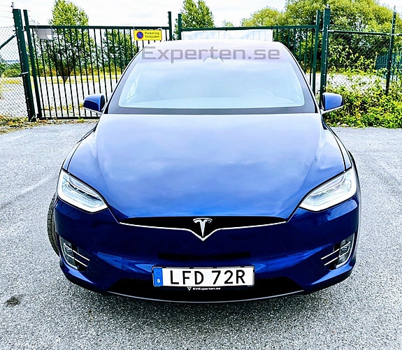 Tesla Model X 5 of 28