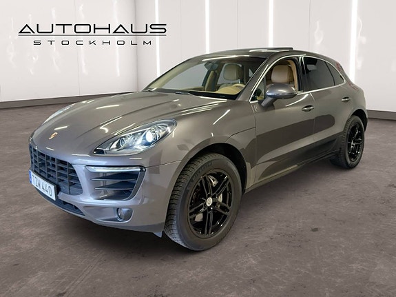 Porsche Macan 3 of 22