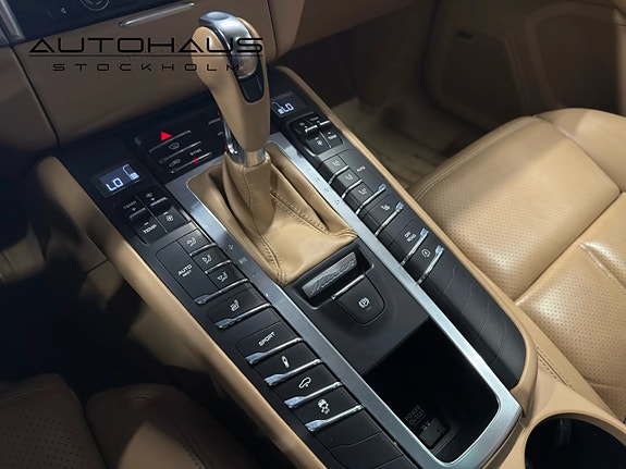 Porsche Macan 20 of 22
