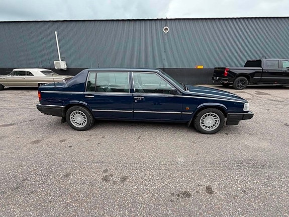 Volvo 960 2 of 30