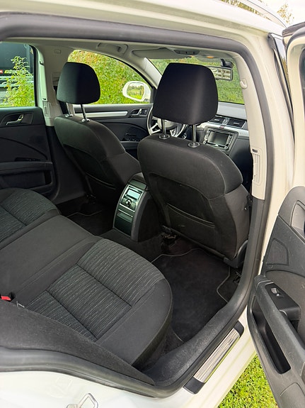 Skoda Superb 5 of 6