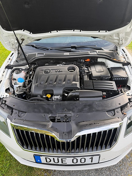 Skoda Superb 6 of 6