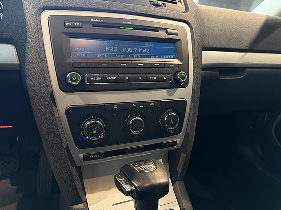 Skoda Octavia 9 of 11