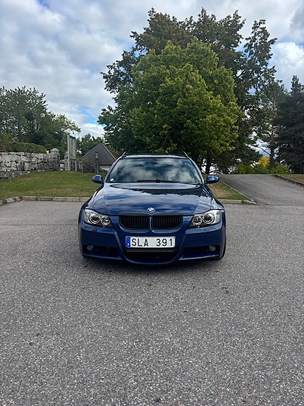 BMW 325d 4 of 9