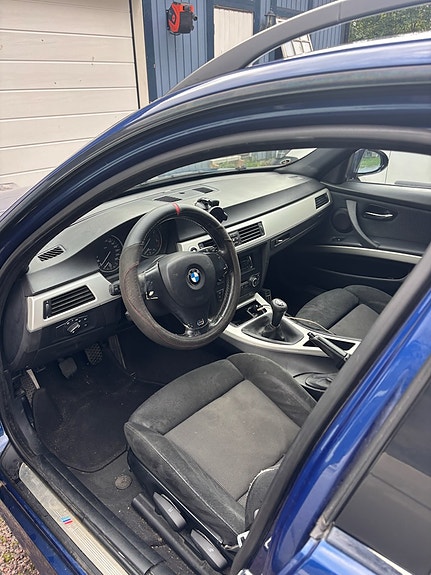 BMW 325d 6 of 9