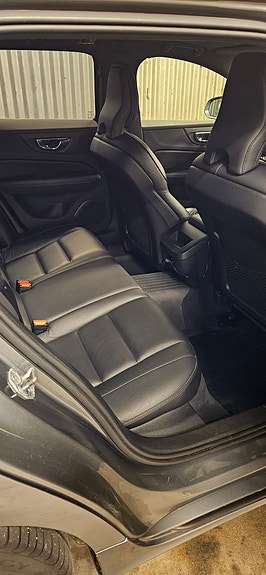 Volvo V60 8 of 8