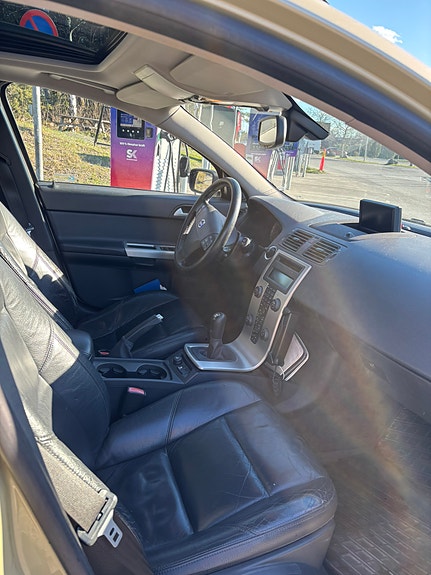Volvo V50 6 of 9