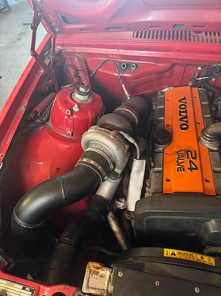 Volvo 760 3 of 6