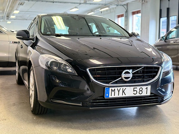 Volvo V40 5 of 16