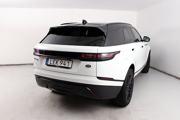 Land Rover Range Rover Velar 12 of 16