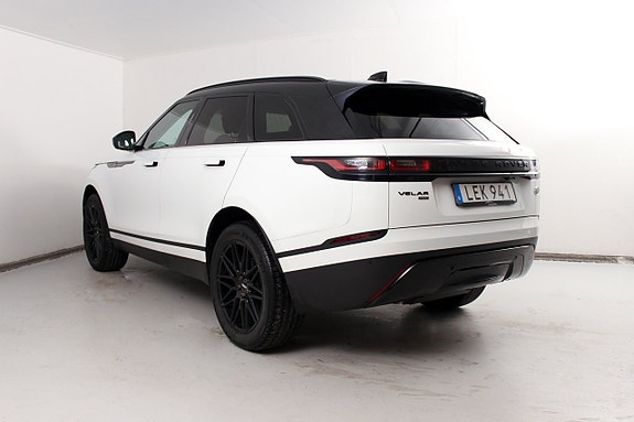 Land Rover Range Rover Velar 11 of 16