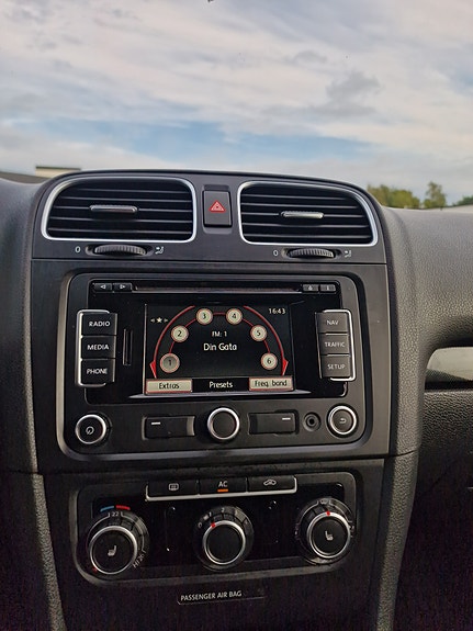 Volkswagen Golf VI 12 of 12