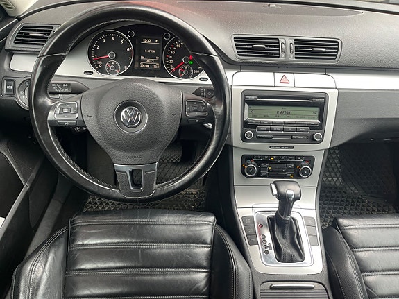 Volkswagen Passat 9 of 9