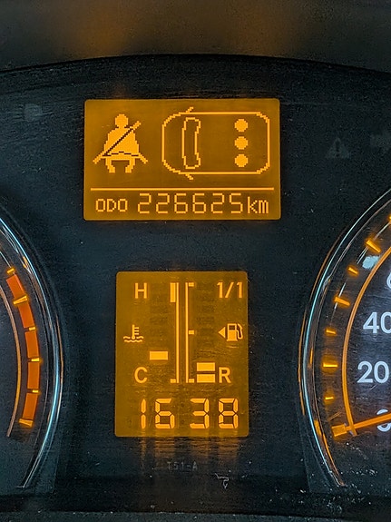Toyota Avensis 8 of 12