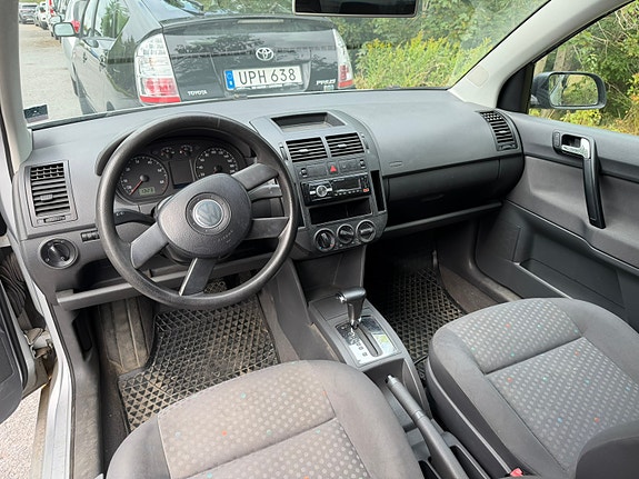 Volkswagen Polo 6 of 8